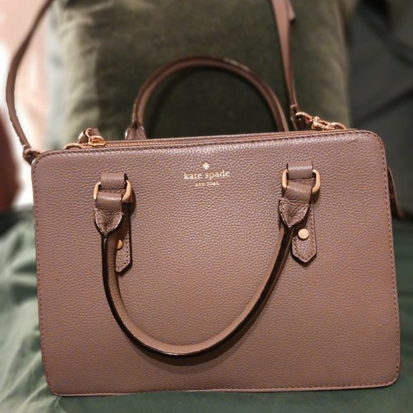 Kate Spade purse - Picture 1 of 1